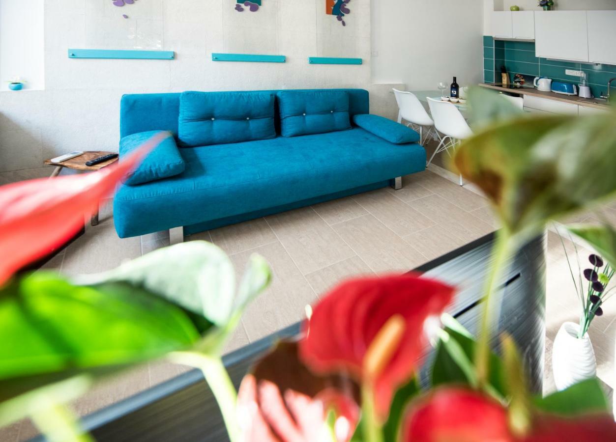 Ibis Your Cosy Oasis With Private Parking And Patio สปลิท ภายนอก รูปภาพ