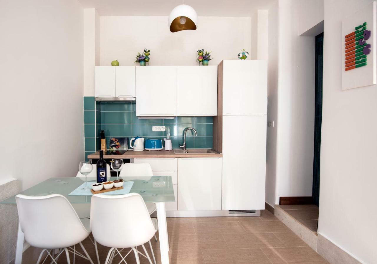 Ibis Your Cosy Oasis With Private Parking And Patio สปลิท ภายนอก รูปภาพ